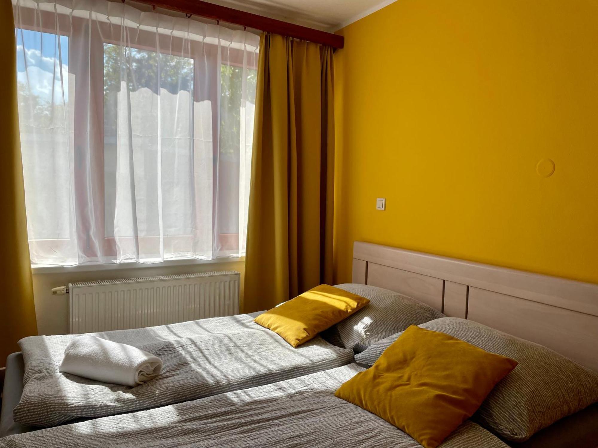 Penzion U Prehrady Luhačovice Kamer foto